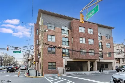 4801 Palisade Ave #3A, Union City, NJ 07087