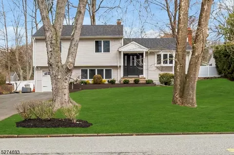 628 Blue Hill Rd, River Vale, NJ 07675