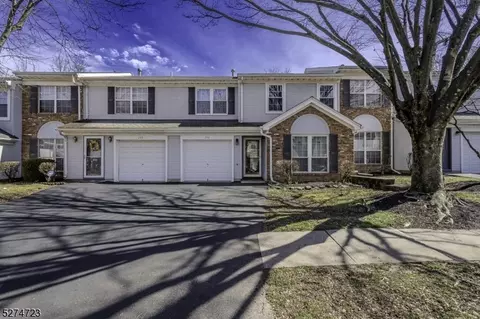 246 Harlech Way, Somerset, NJ 08873