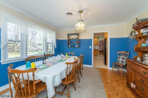 422 Terhune Dr, Wayne, NJ 07470 photo 9