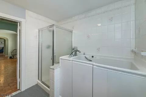 422 Terhune Dr, Wayne, NJ 07470 photo 26