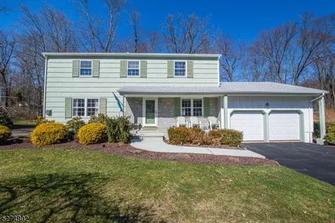 790 Park Rd, Morris Plains, NJ 07950