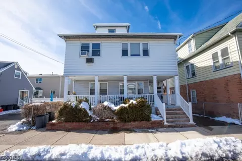 70 Elm St, Elmwood Park, NJ 07407
