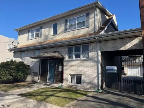 597 4th St #2, Newark, NJ 07107