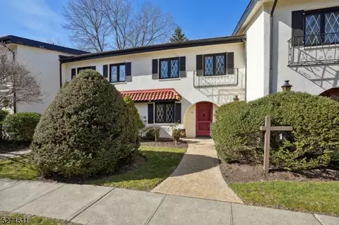 1 Dorado Dr # C, Morristown, NJ 07960