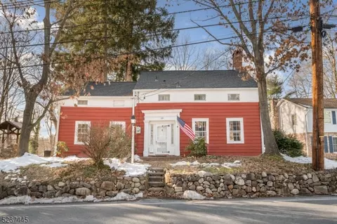 179 Runnymede Rd, West Caldwell, NJ 07006