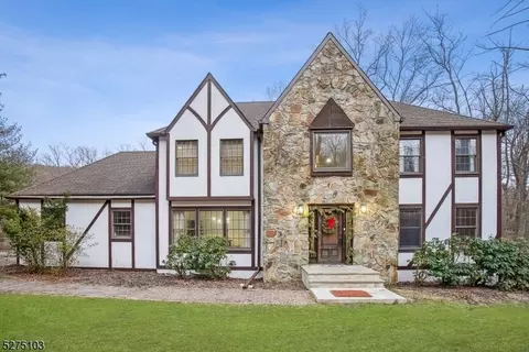 688 Harmony Brass Castle Rd, Phillipsburg, NJ 08865