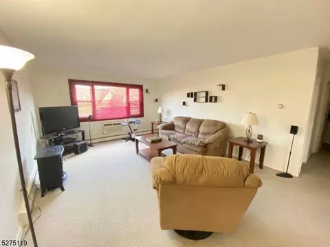 680 State Route 15 UNIT 26, Jefferson Twp, NJ 07849