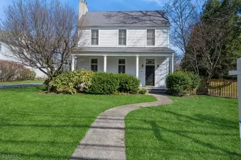 106 Washington St, Rocky Hill, NJ 08553