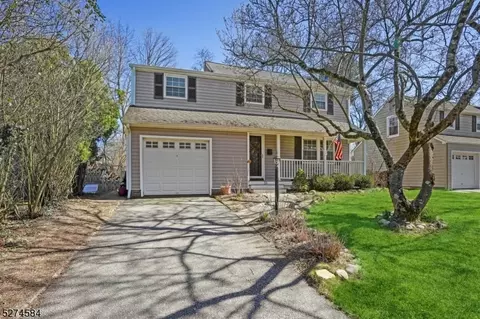 33 Park Way, Morris Plains, NJ 07950