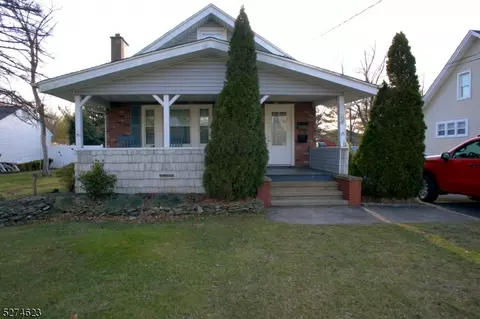 9 Park Ave, Englishtown, NJ 07726