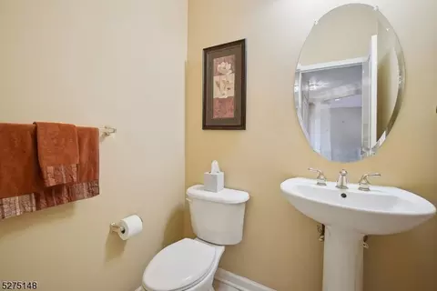 48 Mulberry Ct #48, Paramus, NJ 07652 photo 15