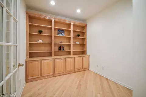 48 Mulberry Ct #48, Paramus, NJ 07652 photo 6