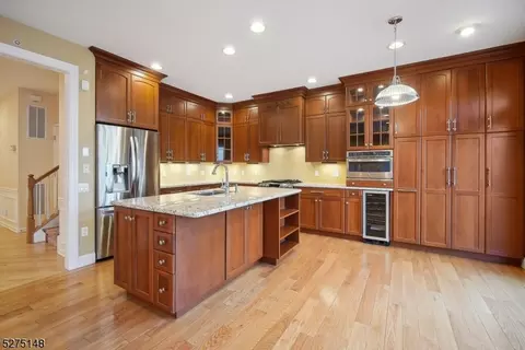 48 Mulberry Ct #48, Paramus, NJ 07652 photo 11