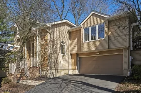 60 Clarken Dr, West Orange, NJ 07052