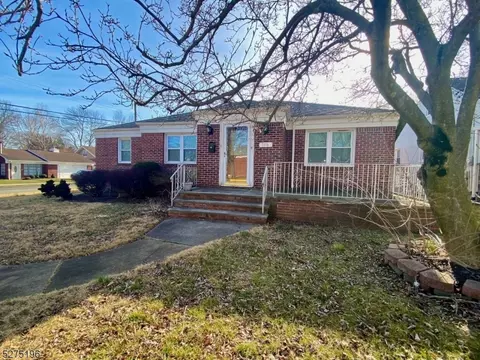 1501 Orchard Ter, Linden, NJ 07036