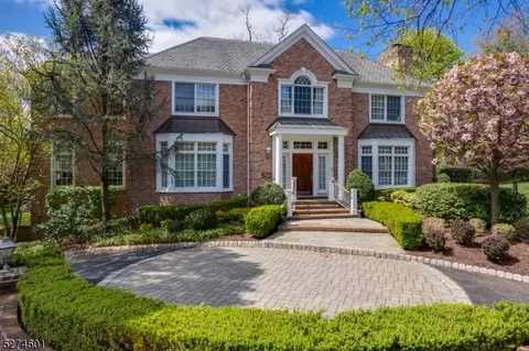 91 West Rd, Millburn Twp, NJ 07078