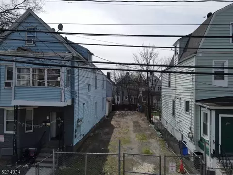 192 Taylor St, City Of Orange Twp, NJ 07050 photo 5
