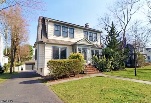 24 Hedges Ave, Chatham, NJ 07928