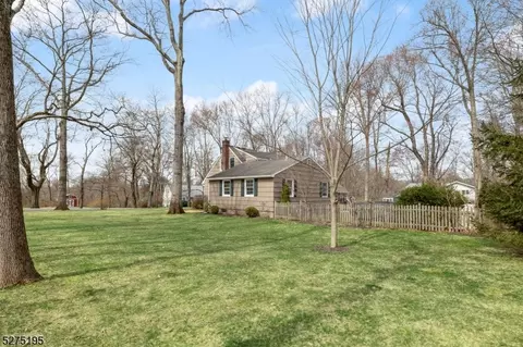 23 Highland Ave, Long Hill, NJ 07933 photo 5