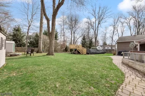 23 Highland Ave, Long Hill, NJ 07933 photo 41