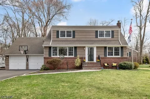 23 Highland Ave, Long Hill, NJ 07933