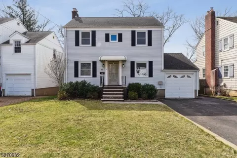 49 Amherst Pl, Livingston, NJ 07039