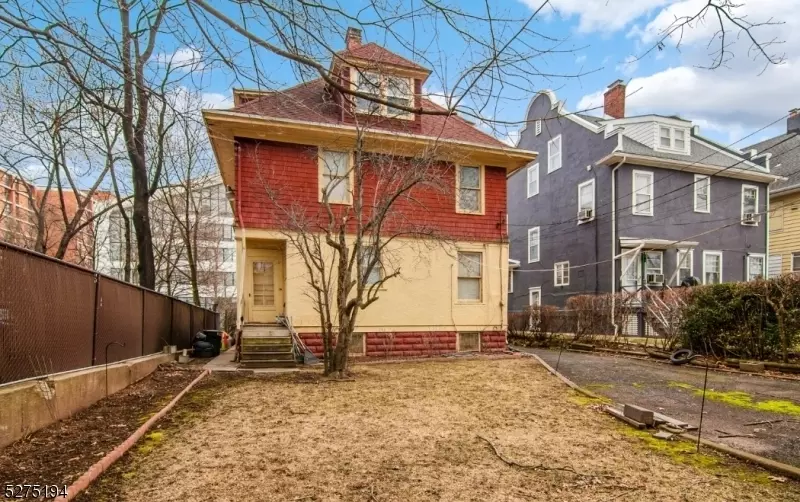  15 E Highland Ave, East Orange, NJ 07018 photo 3