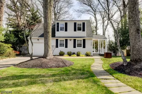 2380 Seneca Rd, Scotch Plains, NJ 07076