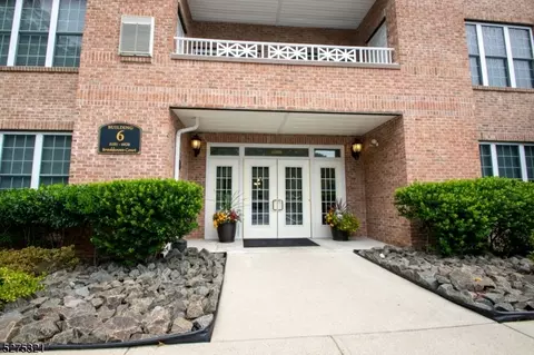 6413 Brookhaven Ct #6413, Riverdale, NJ 07457