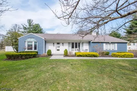70 Smith Rd, Denville, NJ 07834
