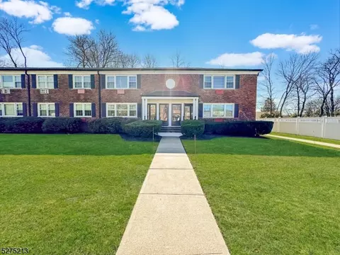 404 Pitney Pl, Morristown, NJ 07960