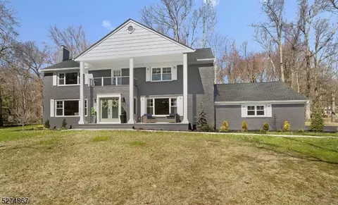 15 Stony Brook Dr, Warren, NJ 07059