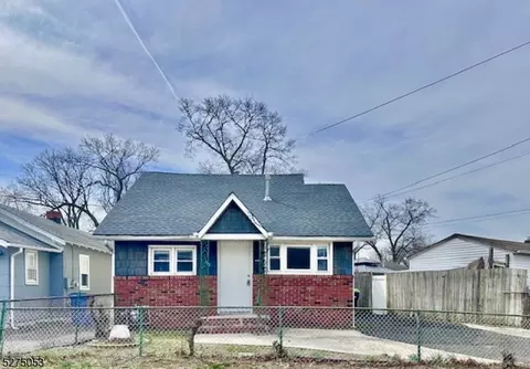 748 Hilltop Ave, South Amboy, NJ 08879