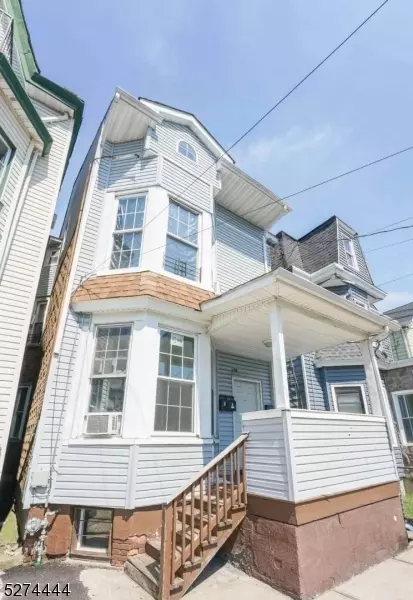 790 Madison Ave #3, Paterson, NJ 07501
