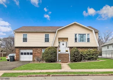 63 Oak St, Clifton, NJ 07014