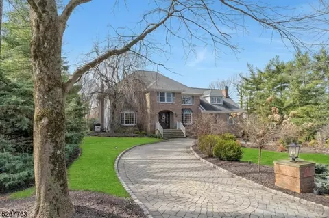 6 Doremus Dr, Montville Twp, NJ 07082