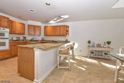 112 Worcester Dr, Wayne, NJ 07470 photo 11