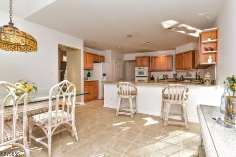 112 Worcester Dr, Wayne, NJ 07470 photo 10