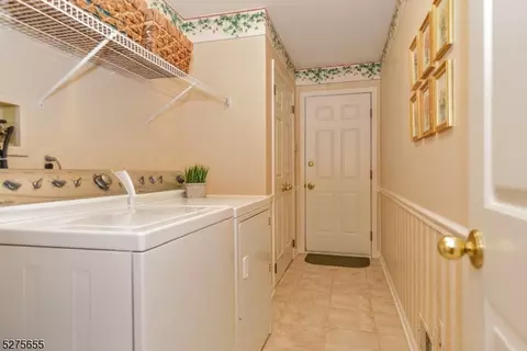 112 Worcester Dr, Wayne, NJ 07470 photo 20