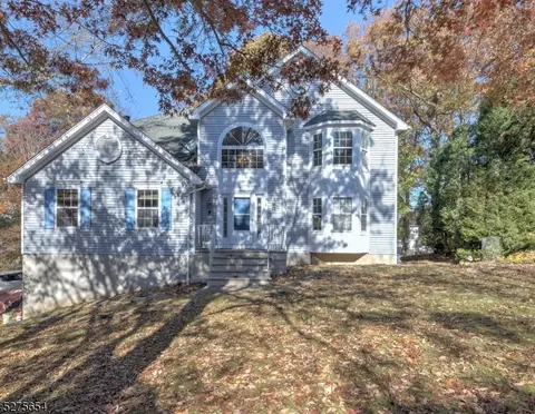 332 Mt Pleasant Ave, Dover, NJ 07801