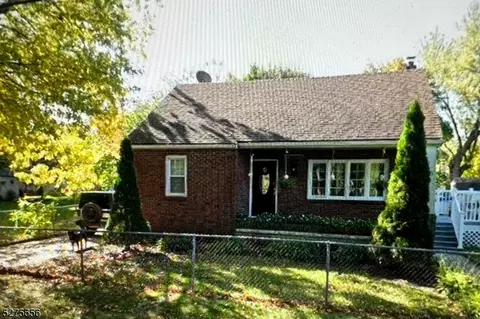 16 Meister St, Franklin Twp, NJ 08873