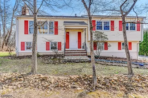 138 Mountainview Rd, Warren, NJ 07059