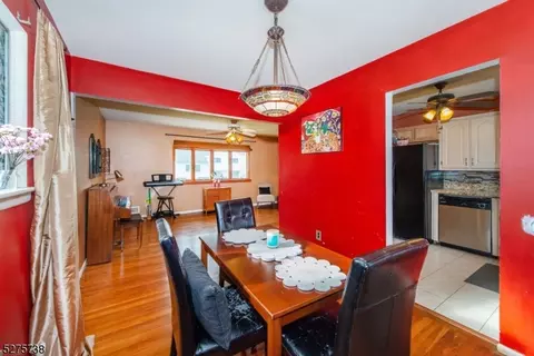 264 Perry St, Dover, NJ 07801 photo 6