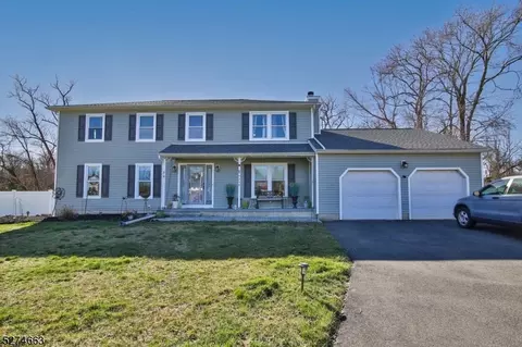 26 Spicy Pond Rd, Howell Twp, NJ 07731