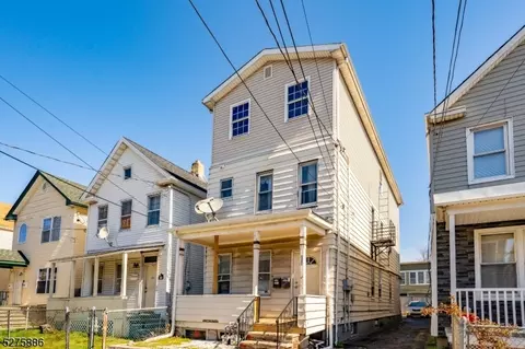 321 Fulton St, Elizabeth City, NJ 07206