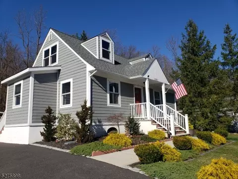 891 High Mountain Rd, North Haledon, NJ 07508