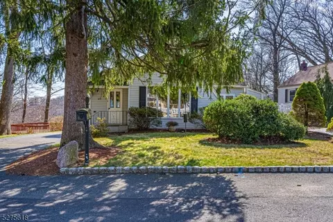 85 Highland Trl, Denville, NJ 07834