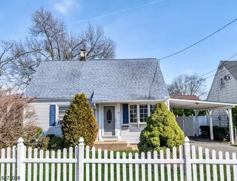 38 Smith Ave, Wanaque Boro, NJ 07420