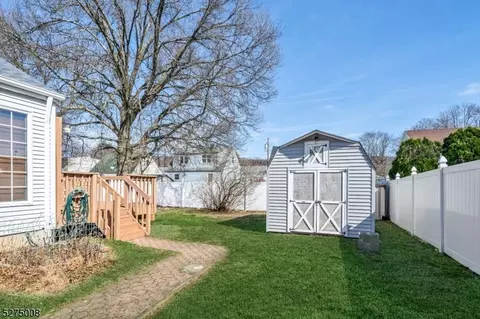 38 Smith Ave, Wanaque Boro, NJ 07420 photo 22